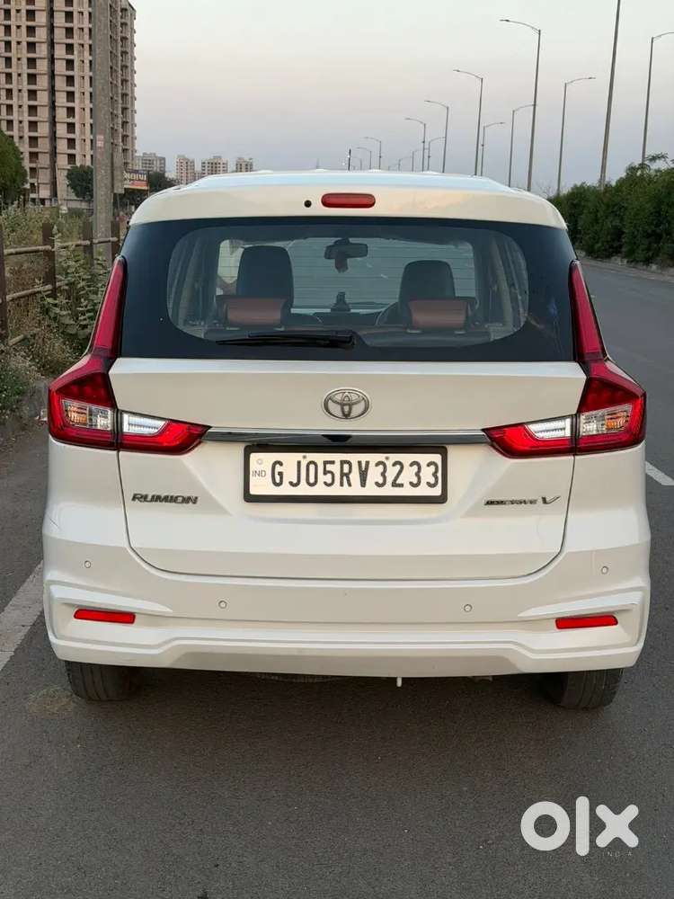 Toyota Rumion 2023 Petrol 38000 Km Driven