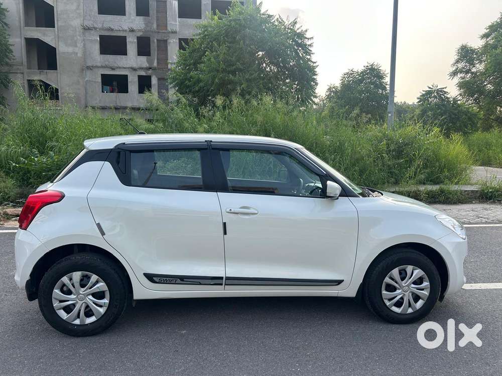Maruti Suzuki Swift Vxi Ags, 2023, Petrol