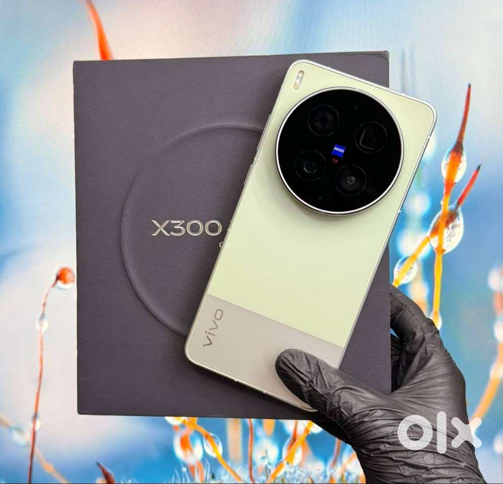 Vivo X300 Ultra - 16GB/512GB Indian Unit Excellent Condition With Bill