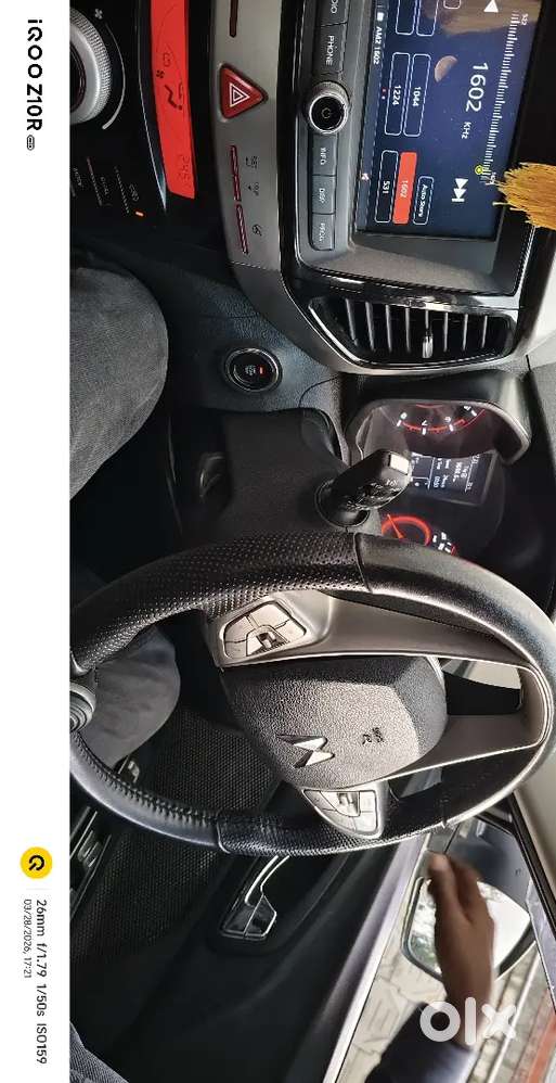 Mahindra Xuv 300 Top Model W8 2023