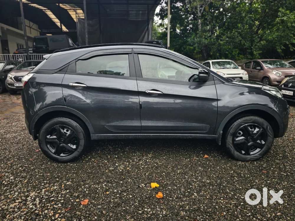 Tata Nexon 1.2 Revotron Xma, 2018, Petrol