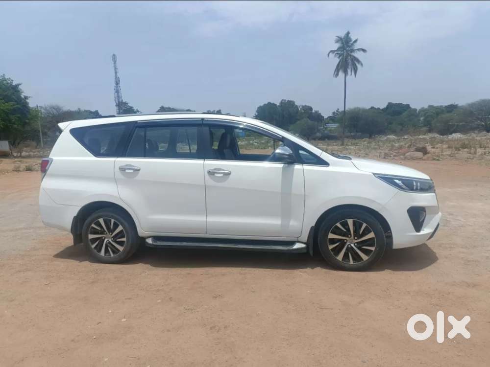 Toyota Innova Crysta [2020-ongoing] 2.7 Zx At 7 Str, 2022, Petrol