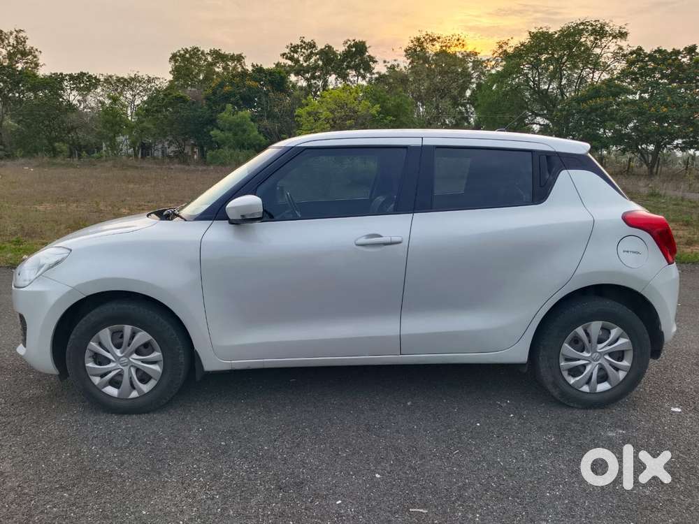 Maruti Suzuki Swift Vxi Optional, 2019, Petrol