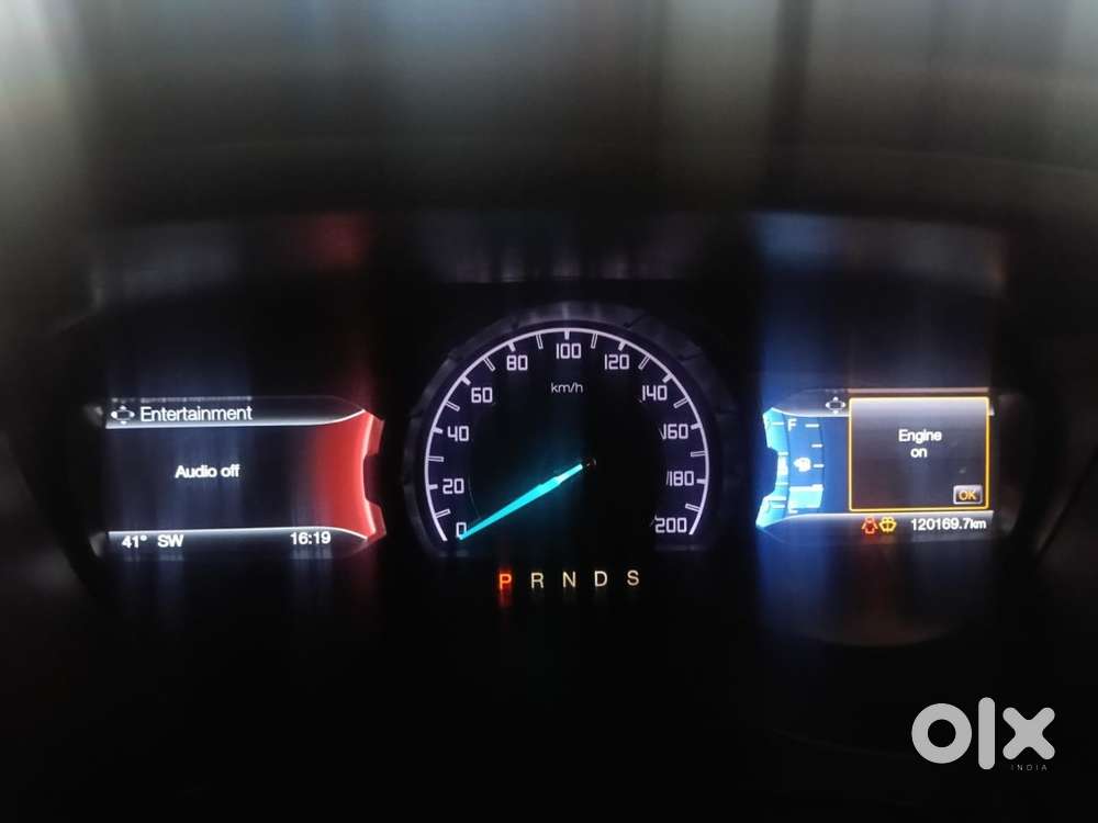 Ford Endeavour 3.2 Titanium At 4x4, 2012, Diesel