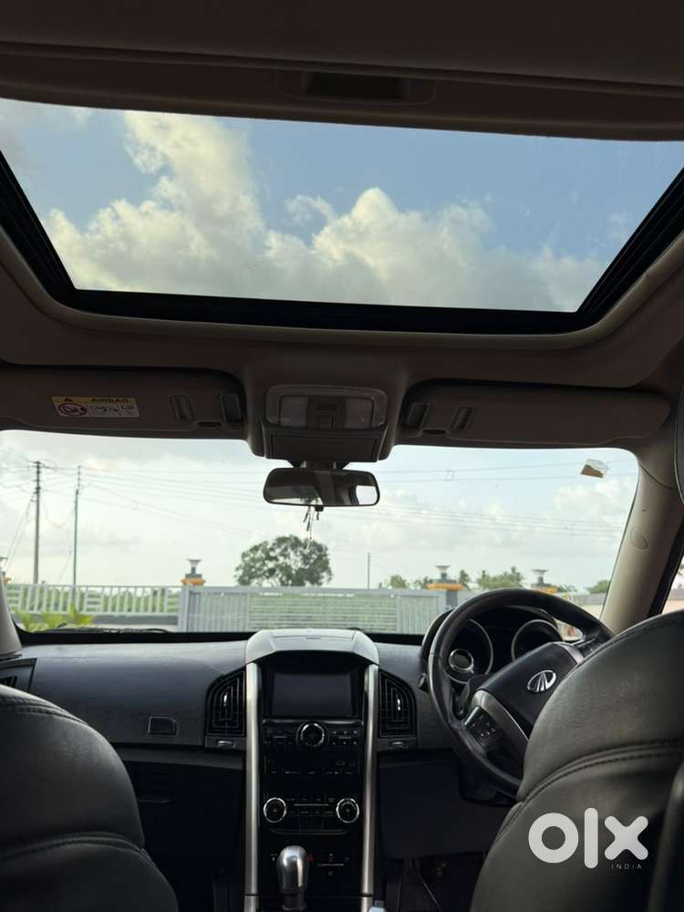 Mahindra Xuv 500 W9