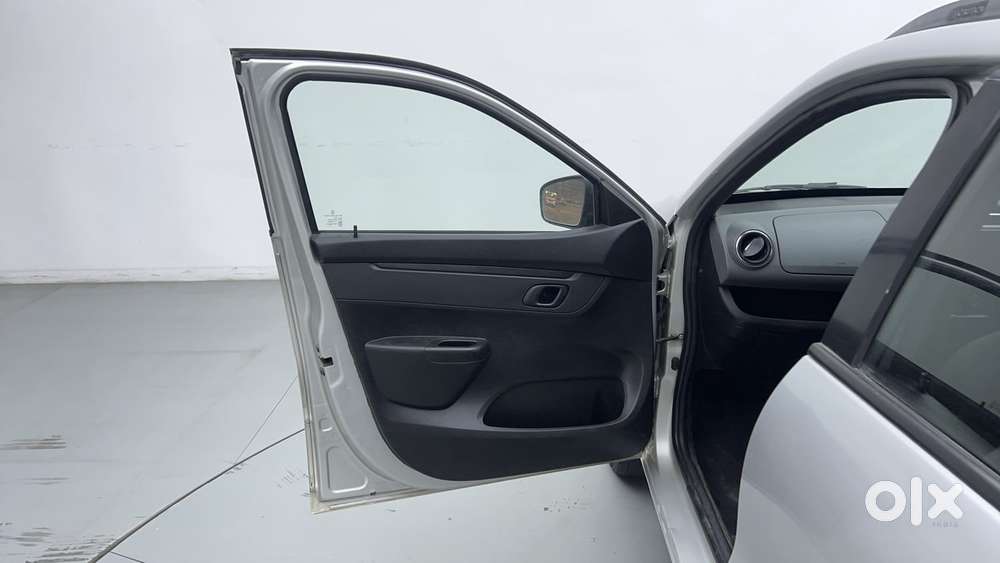 Renault Kwid 2019-ongoing 1.0 Rxt (o), 2018, Petrol