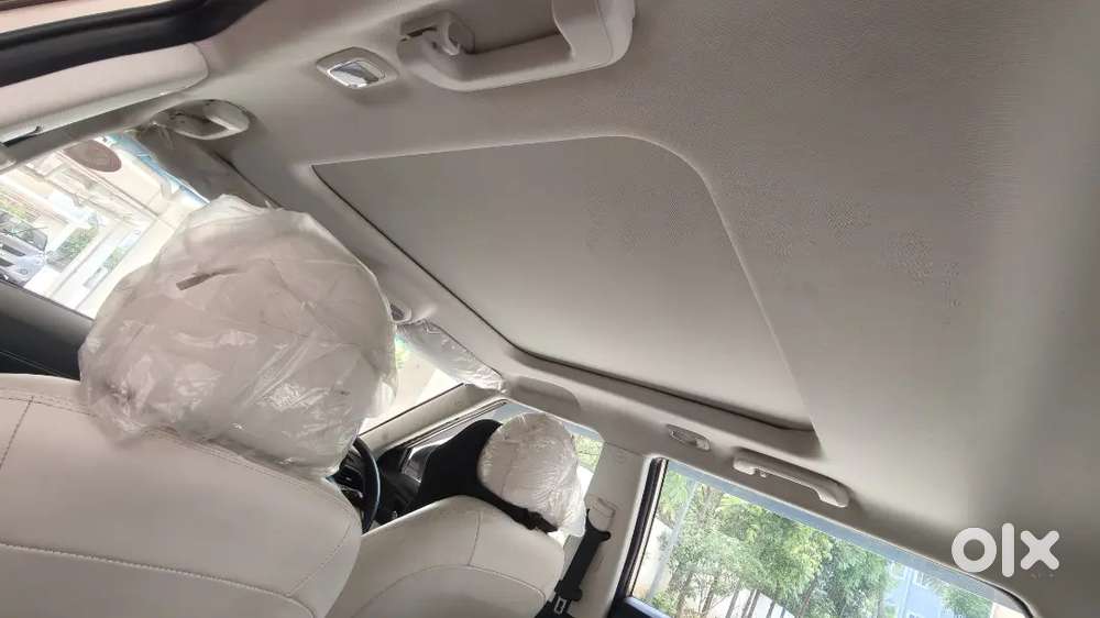 Mahindra Xuv 3xo 2024 Petrol Well Maintained
