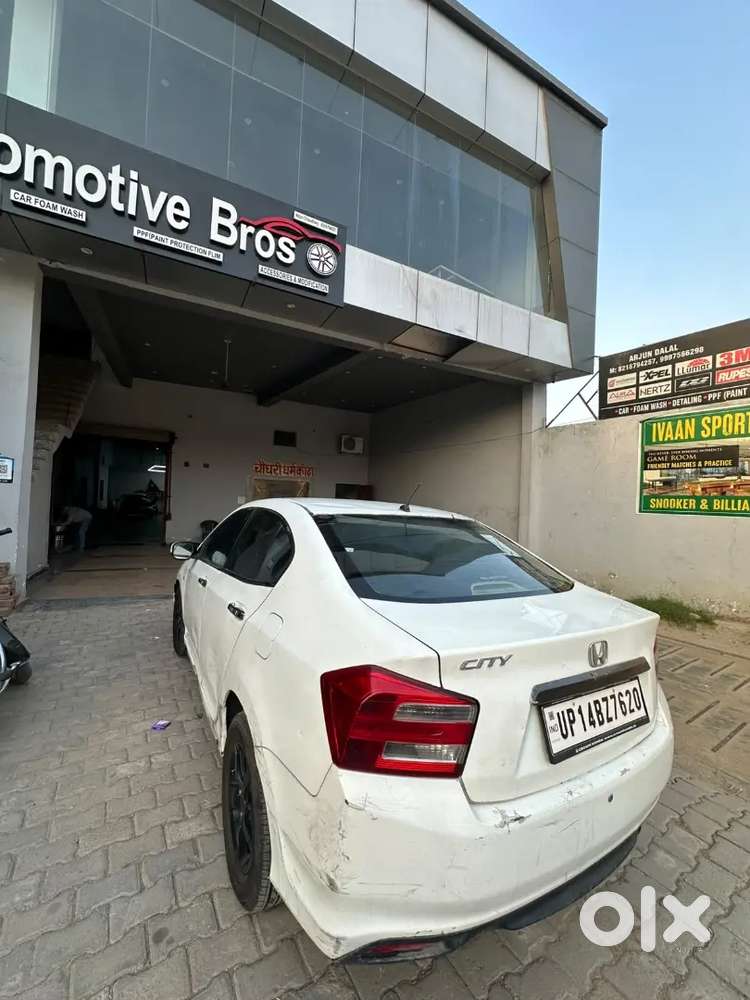 Honda City Zx 2013 Cng & Hybrids 123000 Km Driven