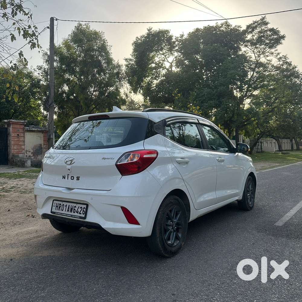 Hyundai Grand I10 Nios Sportz Dual Tone, 2022, Petrol