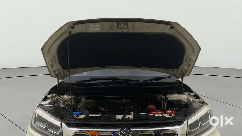 Maruti Suzuki Vitara Brezza 1.5 Vxi At, 2022, Petrol