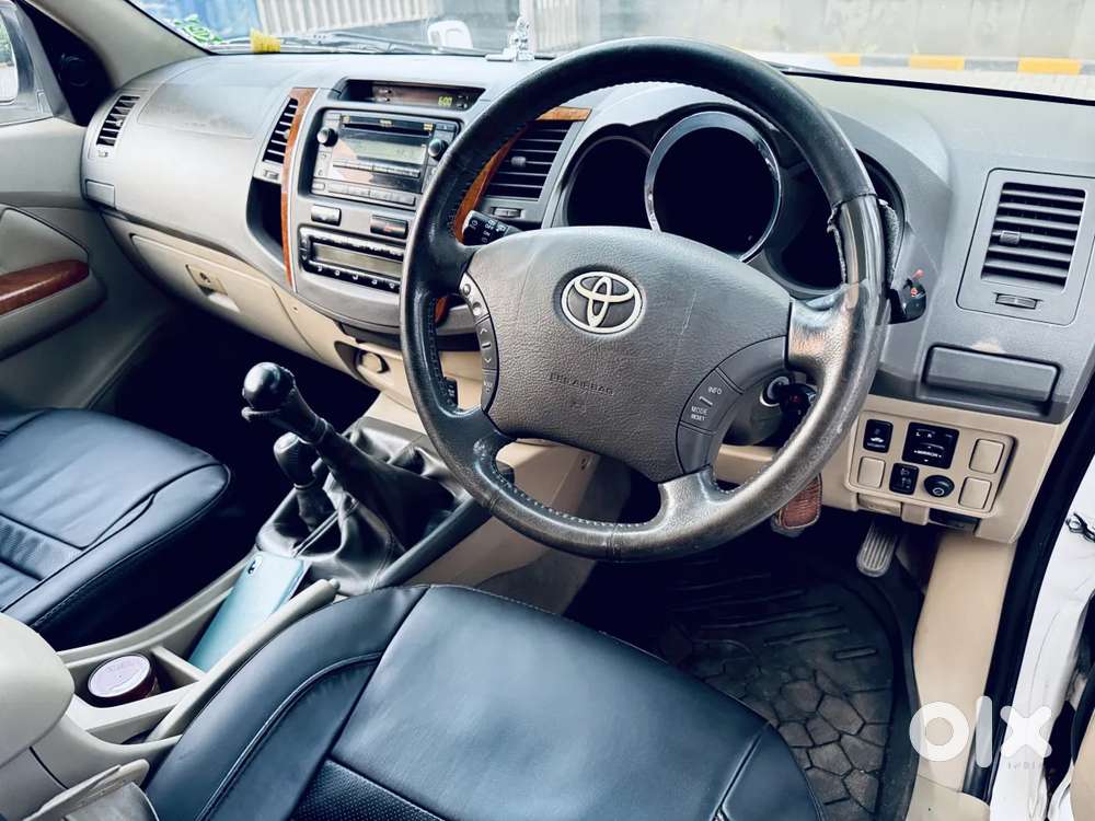 Toyota Fortuner, 2010, Diesel
