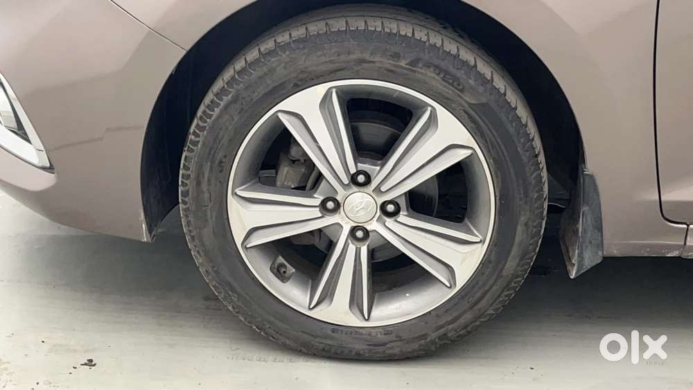 Hyundai Verna [2015-2017] Fluidic 4s 1.6 Crdi Sx (o) At, 2018, Petro..