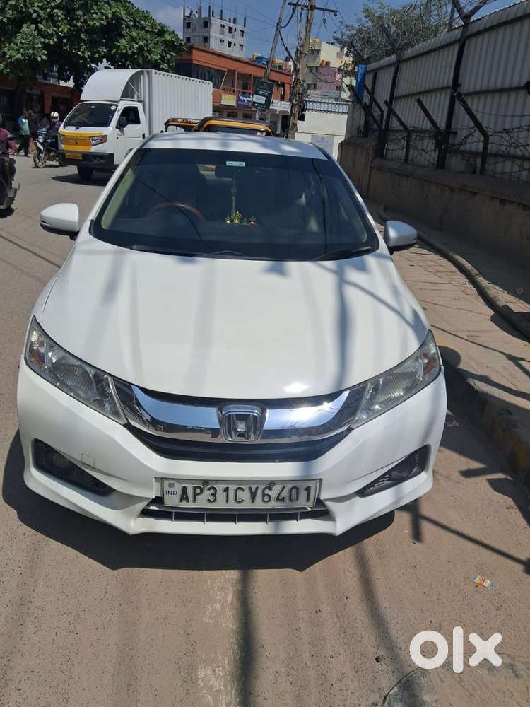 Honda City V 2015