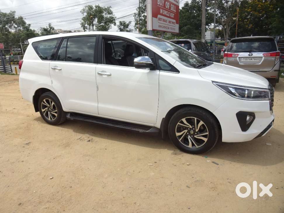Toyota Innova Crysta 2.4 Vx Mt, 2022, Diesel