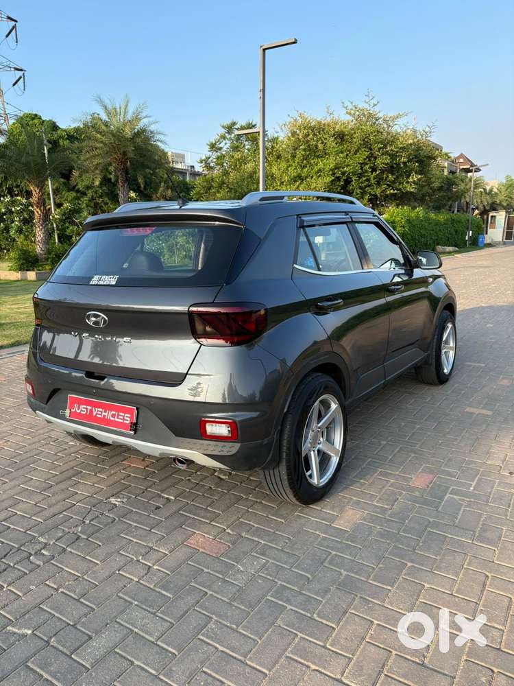 Hyundai Venue S, 2022, Petrol