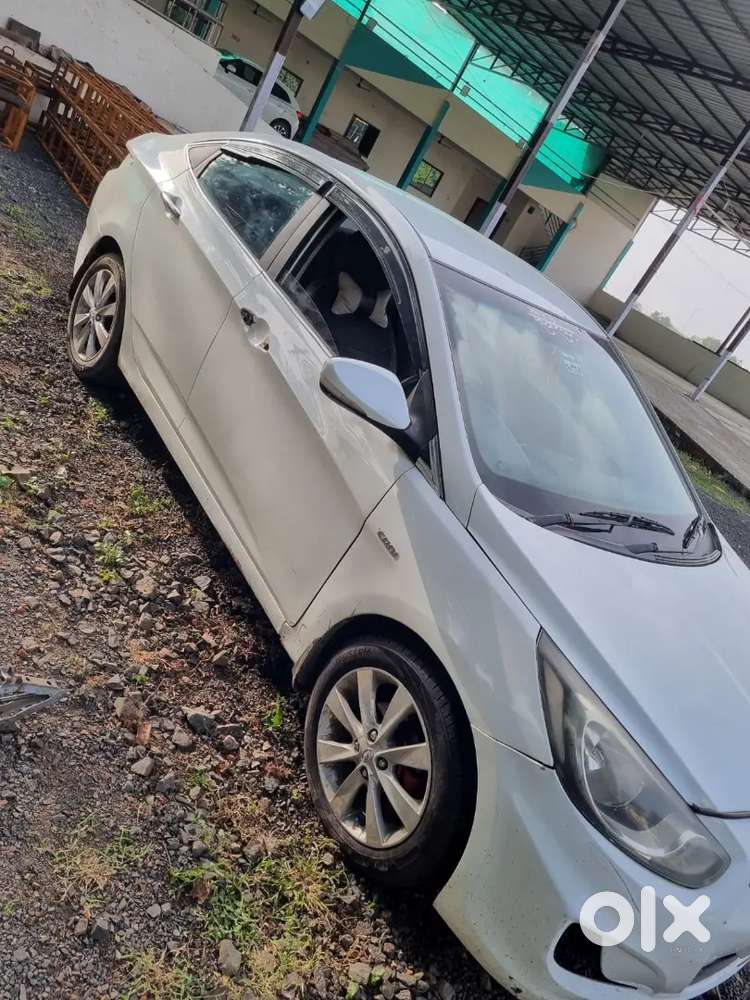 Hyundai Verna 2012 Diesel 980000 Km Driven