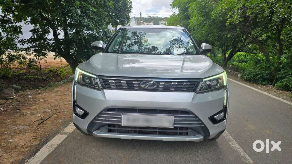 Mahindra Xuv300 2020 Petrol Well Maintained