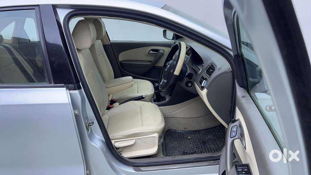 Volkswagen Vento Petrol Highline, 2013, Petrol