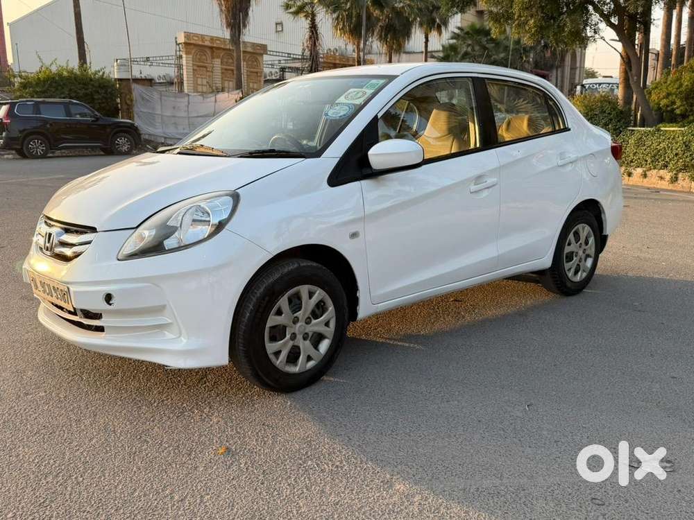 Honda Amaze 2015 Petrol Well Maintained