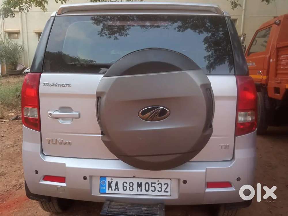 Mahindra Tuv 300 2018