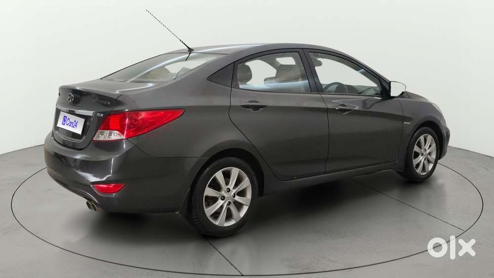 Hyundai Verna Fluidic 1.6 Vtvt Sx, 2013, Petrol