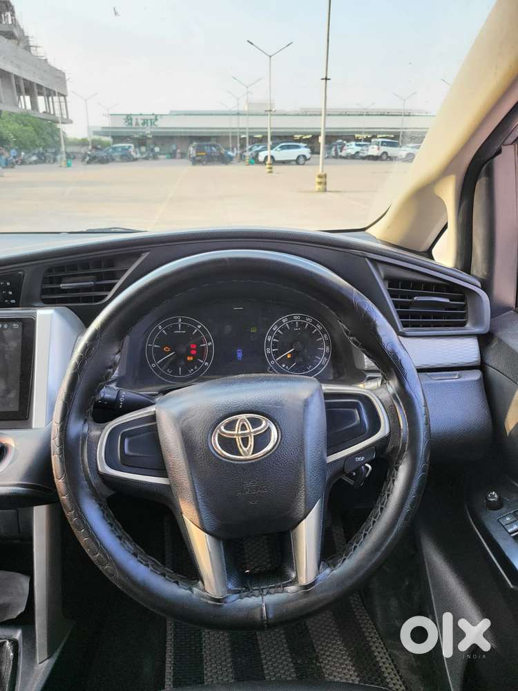 Toyota Innova Crysta 2.4 G Mt 8s, 2016, Diesel