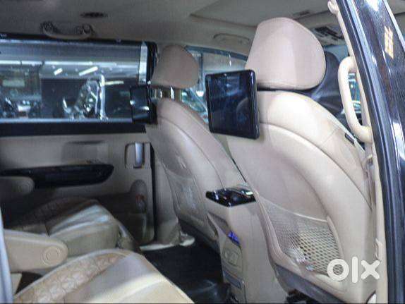 Kia Carnival Limousine + - Clean Car