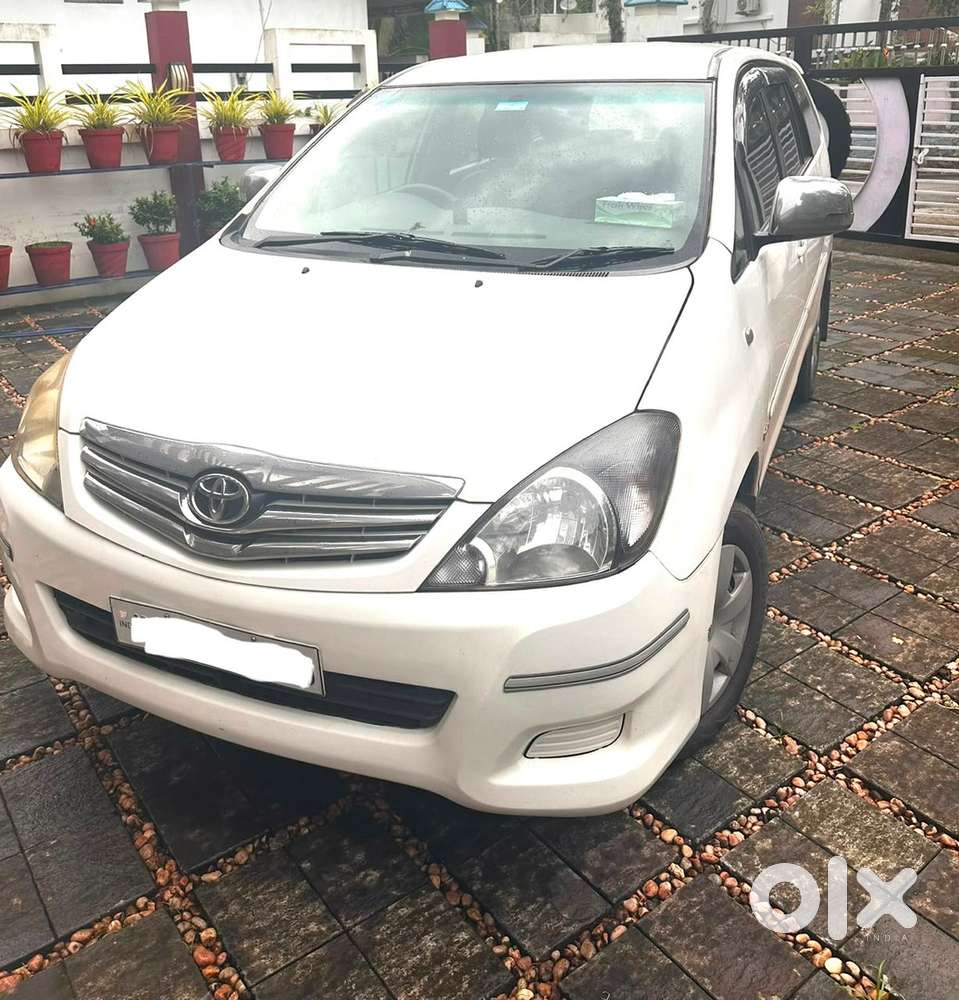 Toyota Innova 2007 Diesel Well Maintained, 4 New Tyres