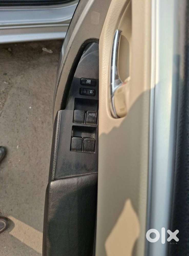 Toyota Corolla Altis 2013-2017 G At, 2014, Petrol