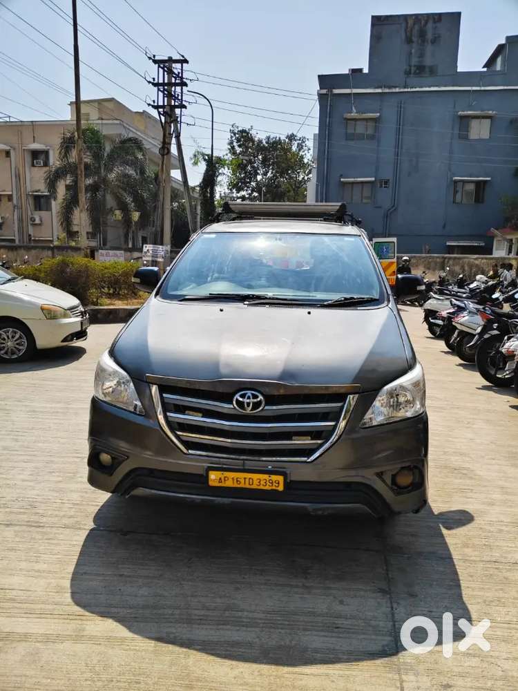 Toyota Innova 2012 For Sale.