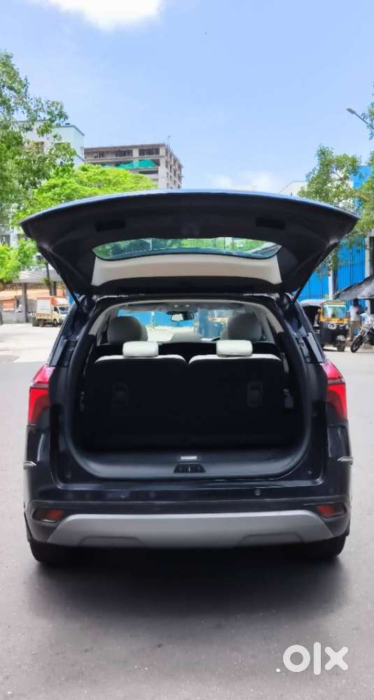 Mahindra Xuv700 2.2 Ax 7 Diesel At Str, 2022, Diesel