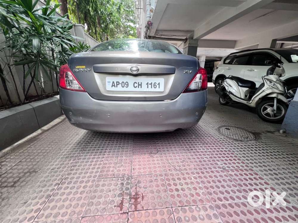 Nissan Sunny - 2011 Petrol, 1st Hand And Top Model