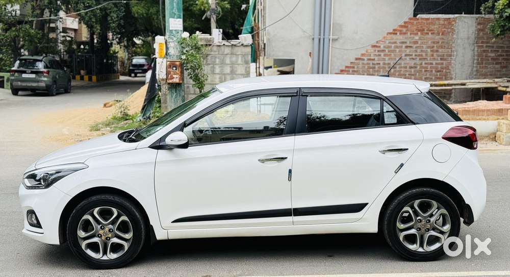 Hyundai I20 Petrol Asta Option, 2019, Petrol