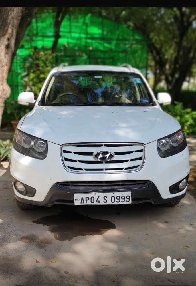 Hyundai Santa Fe 2012 Diesel 220000 Km Driven