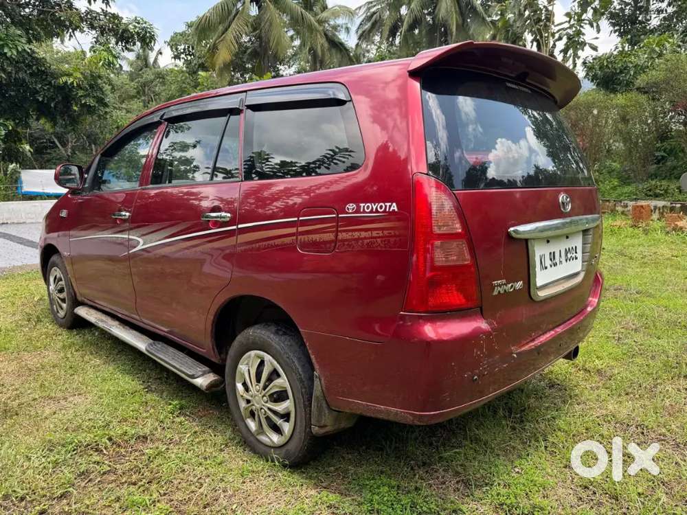 Toyota Innova 2007 Diesel 232000 Km Driven