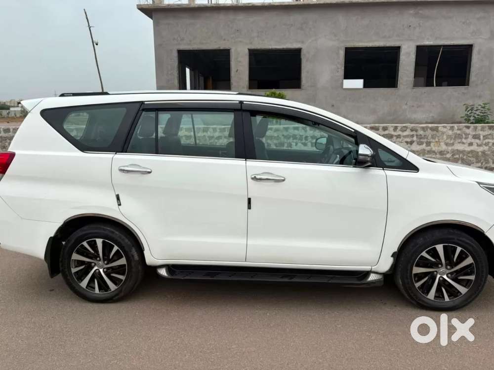 Toyota Innova Crysta [2020-ongoing] 2.4 Zx At 7 Str, 2021, Diesel
