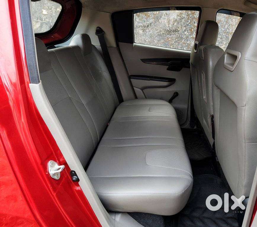 Mahindra Kuv 100 Mahindra-kuv-100-g80-k2-plus, 2017, Petrol