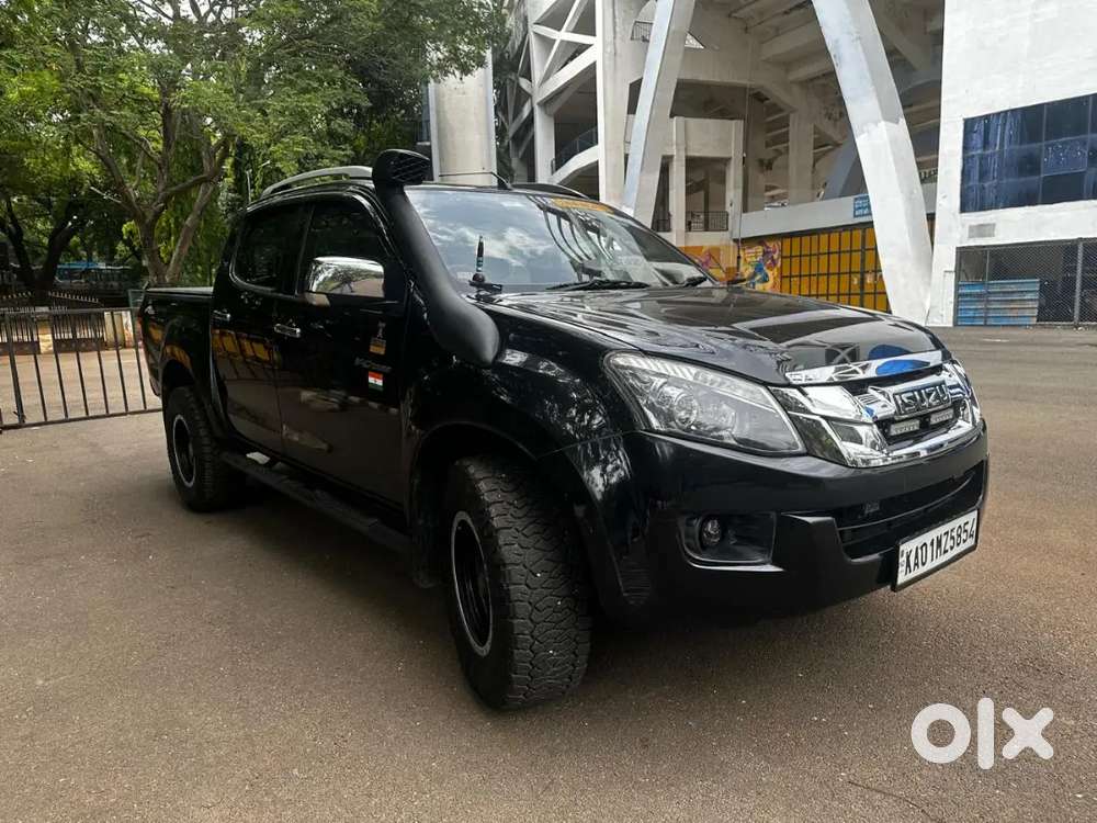 Isuzu V-cross Prestige 2017