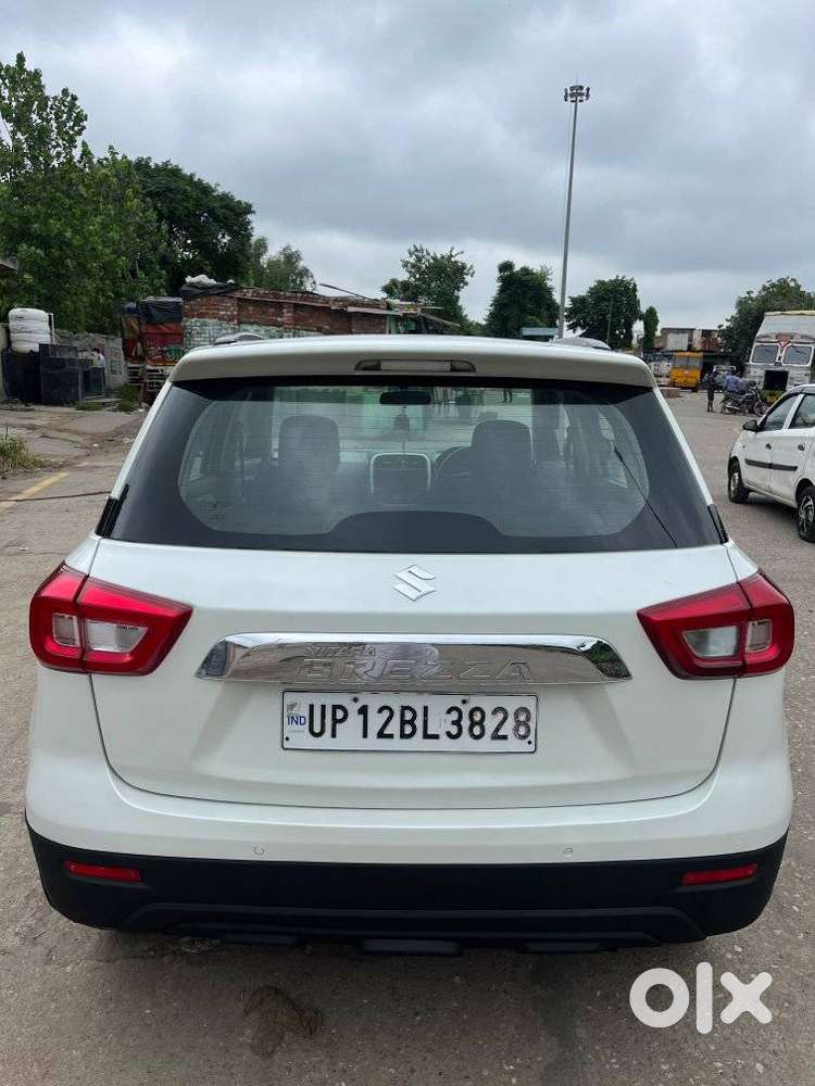 Maruti Suzuki Brezza 1.5 Vxi Smart Hybrid, 2022, Petrol