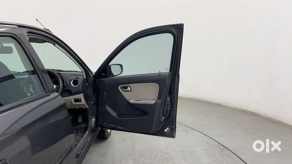 Maruti Suzuki Alto K10 1.0 Vxi Amt, 2015, Petrol