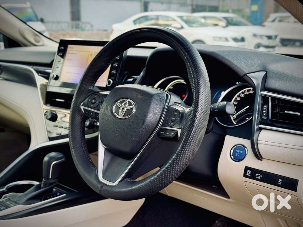 Toyota Camry Hybrid, 2024, Petrol