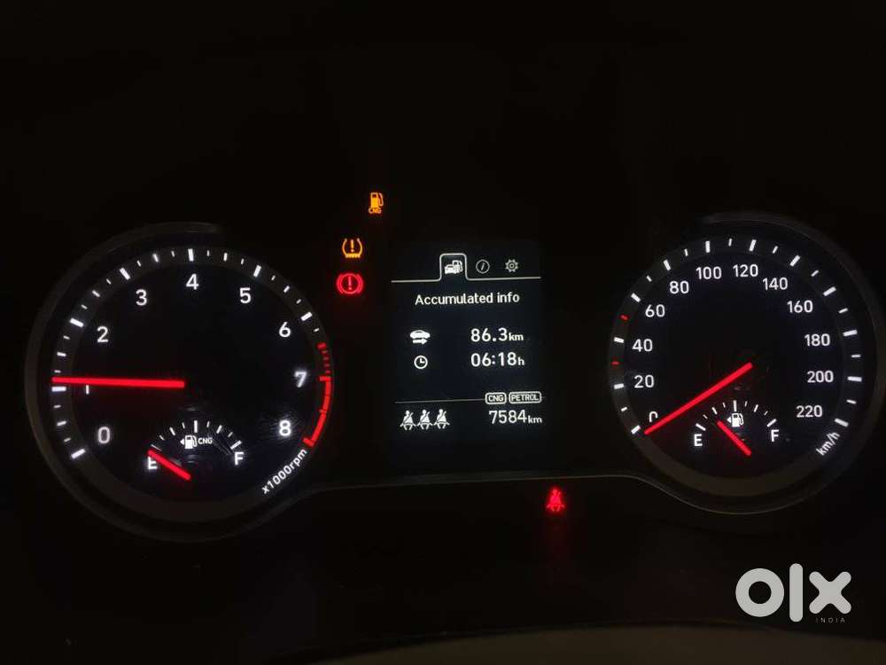 Hyundai Aura 1.2 Sx Cng, 2024, Cng & Hybrids