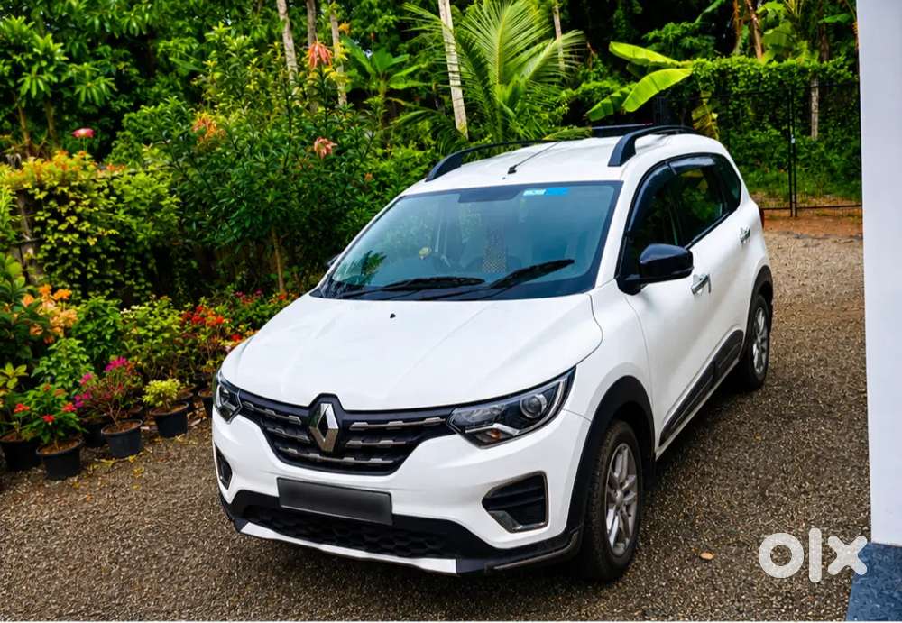 Renault Triber Automatic 2022 Petrol Well Maintained.