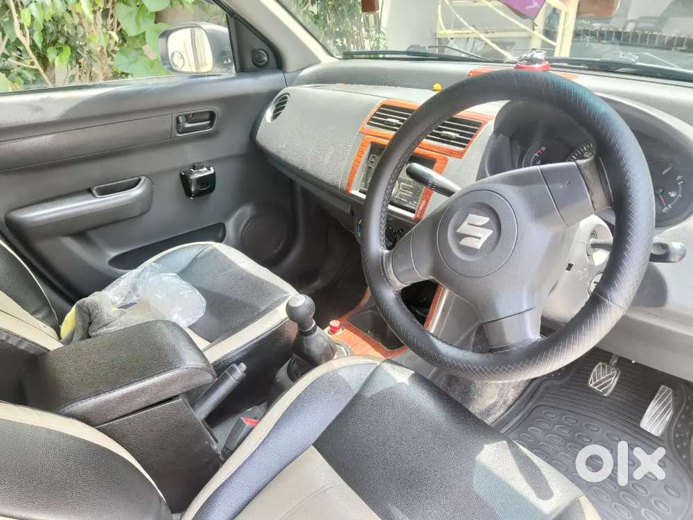 Maruti Suzuki Swift 2009 Petrol 85000 Km Driven