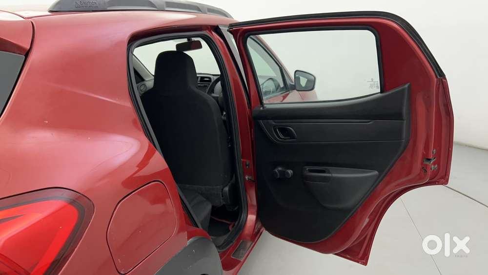 Renault Kwid 2019-ongoing 1.0 Rxt Amt (o), 2017, Petrol