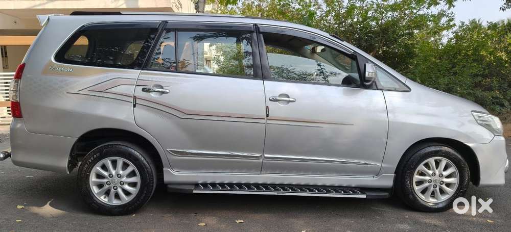 Toyota Innova 2.5 Zx 7 Str Bs-iv, 2014, Diesel