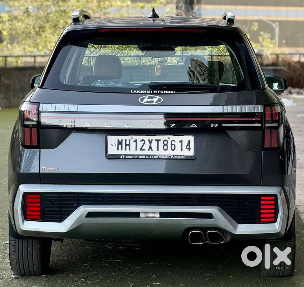 Hyundai Alcazar Platinum, 2025, Petrol