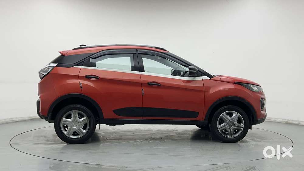 Tata Nexon 1.2 Revotron Xm Plus (s), 2022, Petrol