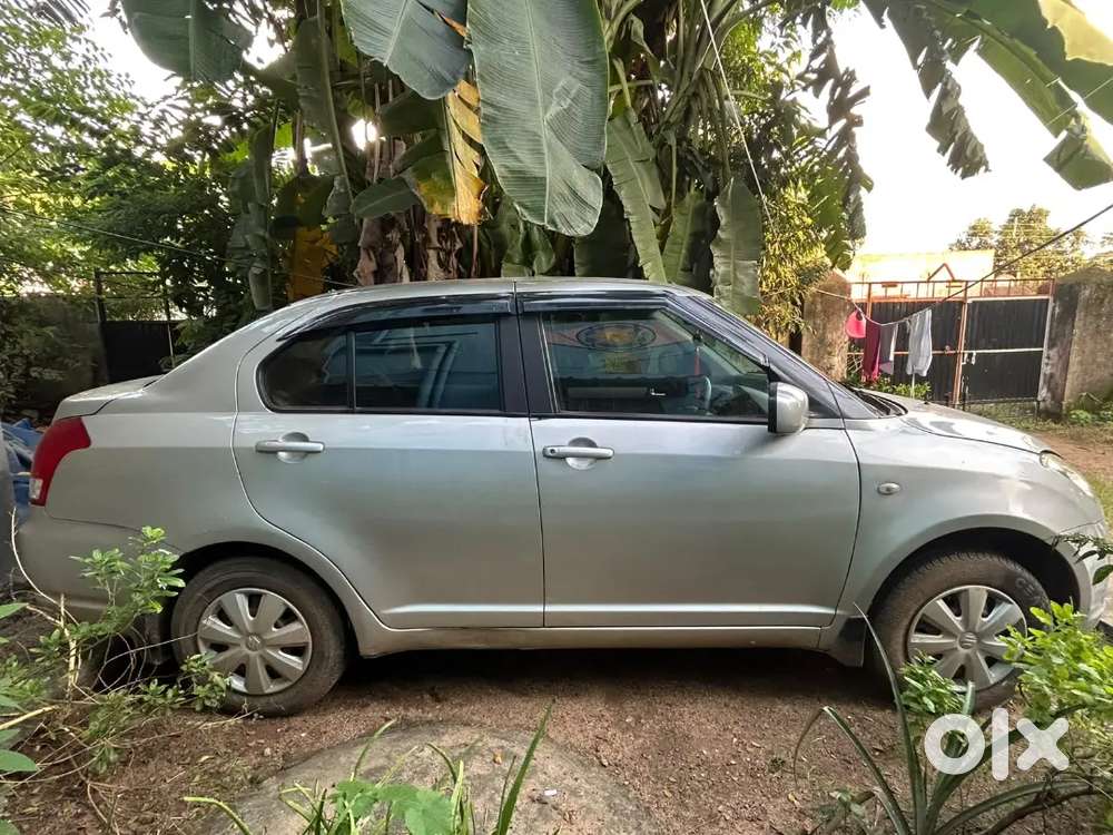 Maruti Suzuki Swift Dzire Vxi 2011 | Petrol | 65,000 Km