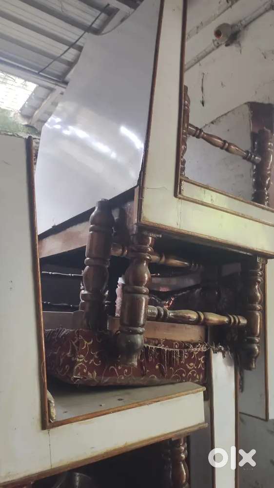 I want this type of bawarchi tables